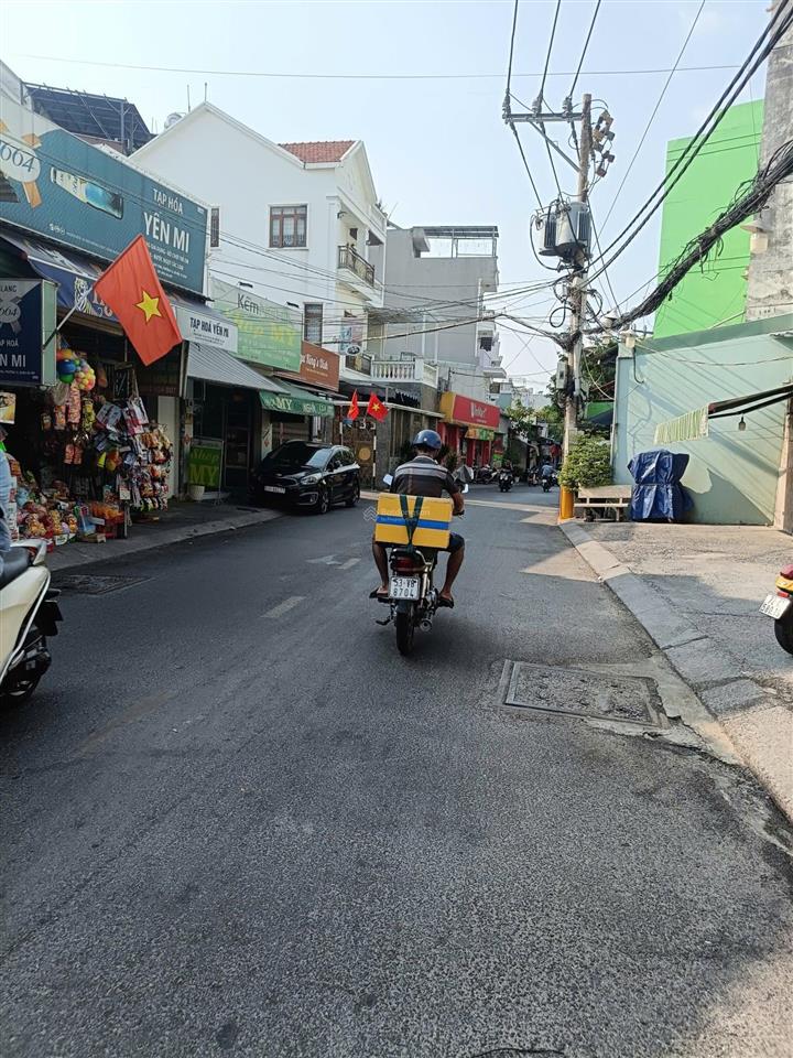 Bán nhà 1/ gần chợ phạm văn bạch và st emart phan huy ích, p12, gò vấp. 4x22m, 5tầng hxh có t.máy,