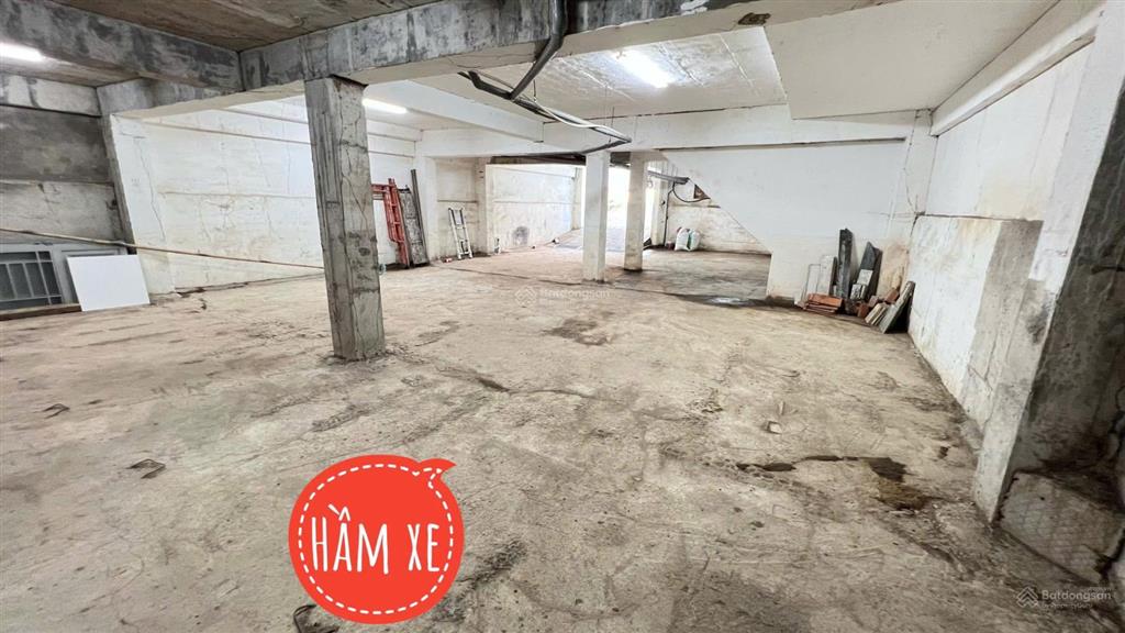 Cho thuê nhà nguyên căn mt thạnh lộc, gần ngã tư ga, hầm 3 tầng, 400m sàn, ở và kd, giá 27tr/tháng