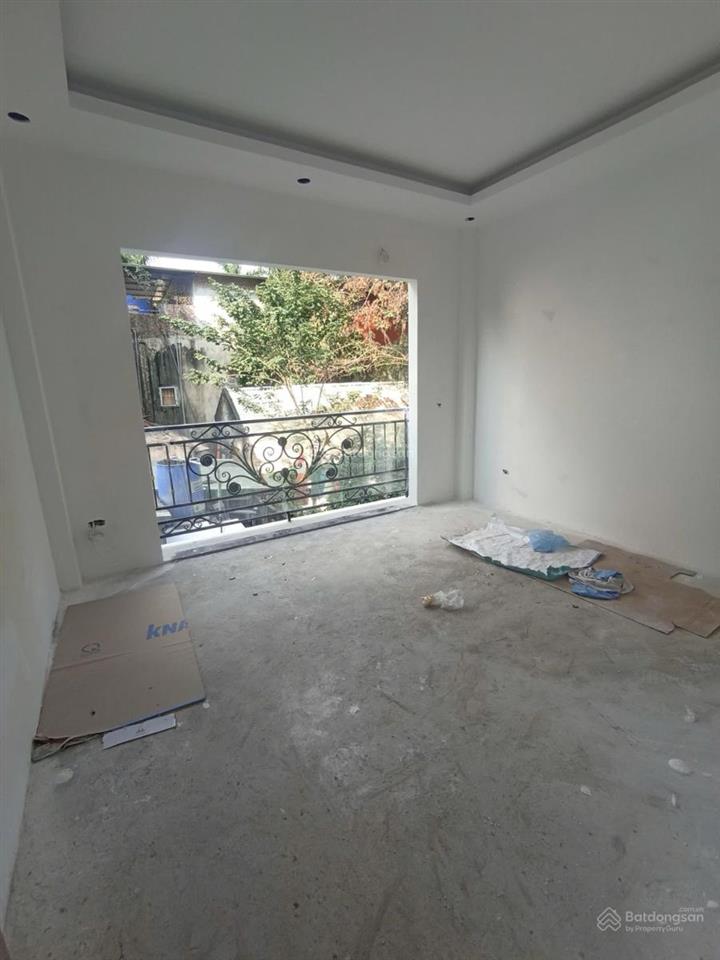 Hàng hot*nhà mới đón tết,que hàn, thường tín, 6,99 tỷ, 55m2,4 tầng đẹp,ô tô đỗ cổng sát quốc lộ 1a