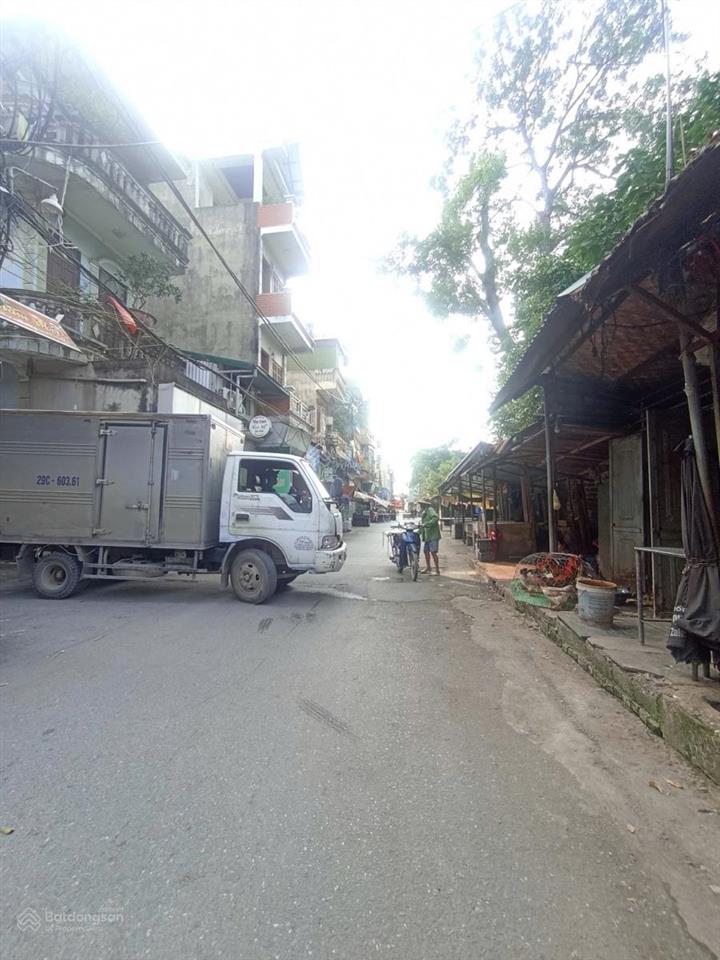 Hàng hot*nhà mới đón tết,que hàn, thường tín, 6,99 tỷ, 55m2,4 tầng đẹp,ô tô đỗ cổng sát quốc lộ 1a