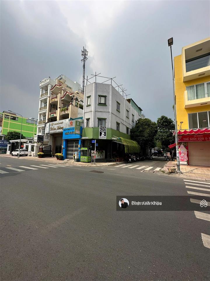 Tốt nhất đường độc lập, khuôn 9x30m ngay góc độc lập  kênh nước đen sầm uất, giá chỉ 145tr/m2