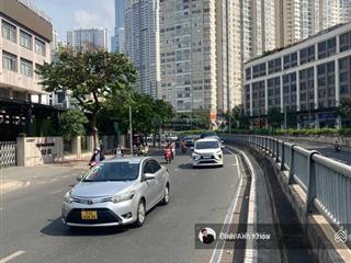 Siêu phẩm để xây building vp mặt tiền nguyễn hữu cảnh, bình thạnh. dt 8x30m đối diện saigon pearl