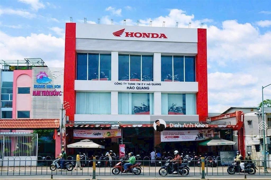 Tòa nhà giảm 60 tỷ | 3mt 125 phan đăng lưu phú nhuận | 18m x 30m = 511m² | giá 240 tỷ | thuê 375 tr