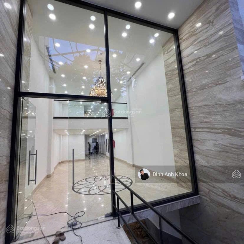 Giá quá tốt,chủ cần bán toà nhà mặt tiền đường trần quốc hoàn p2 tân bình.dt5,1x28m2 giá 54 tỷ