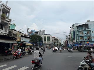 Mua đất tặng toà nhà  mt nguyễn xí, p26, bt  dt 17.5 x 50m  6 tầng  hđt 250tr/th  giá 230 tỷ