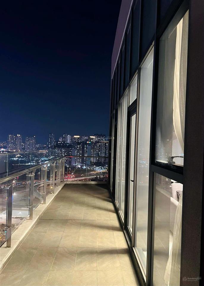 Ngộp bank bán gấp penhouse dlusso, nguyễn thị định, 9 tỷ vnd, 100m2, 3pn, 2wc