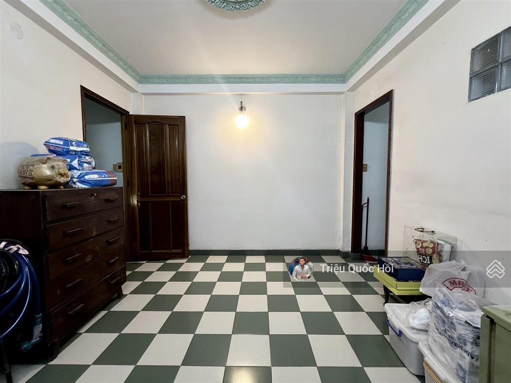 9,7tỷ 55m2( 4.9 x 14.5 ) 4tầng shr nguyễn văn cừ q.5giáp q1