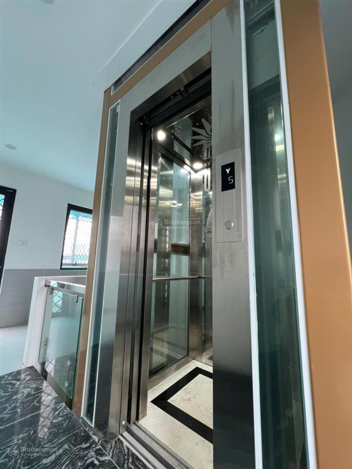 Phân lô bàn cờ khu vip ngọc thụy long biên  90m 5tầng thang máy gara 7chỗ  chỉ 22 tỷ ạ