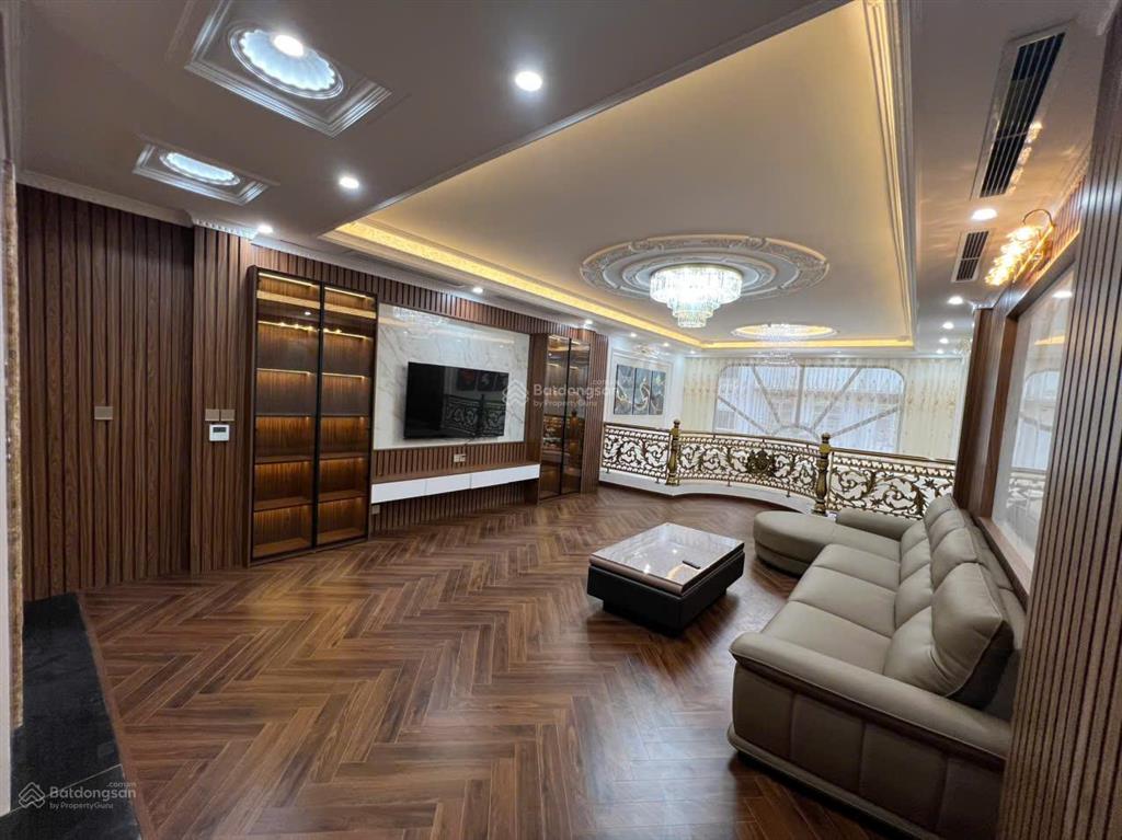 Nhà mới 201 phúc lợi  diện tích 50m 6tầng thang máy  nội thất siêu sang  giá tốt 11,5 tỷ