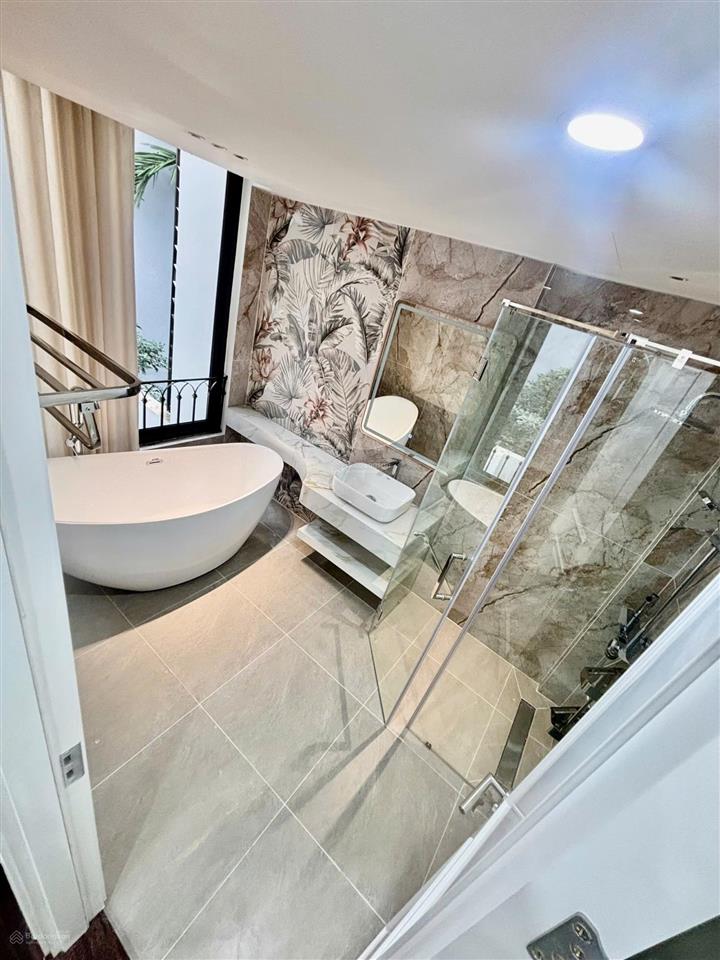 Nhà mới 201 phúc lợi  diện tích 50m 6tầng thang máy  nội thất siêu sang  giá tốt 11,5 tỷ