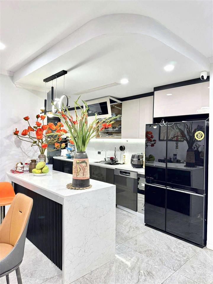 Rẻ nhất việt hưng  sổ đỏ 100m2 5 tầng mt 5,2m  nhà mới thang máy ôtô tránh  chỉ 23,6 tỷ