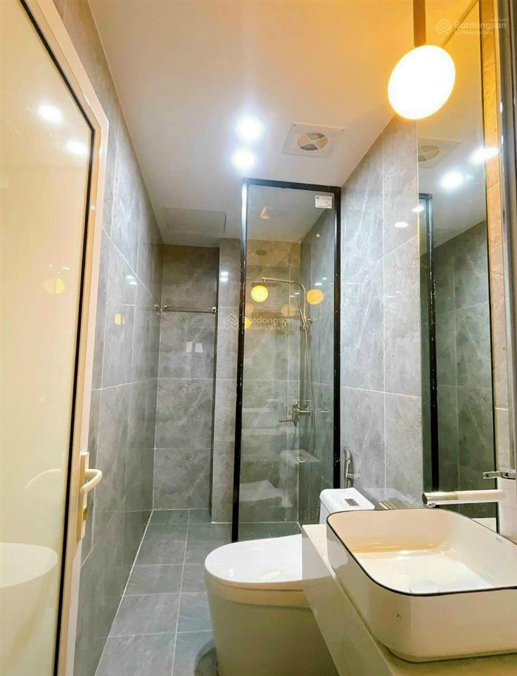 Việt hưng dòng tiền 1 tỷ/ năm  70m2 8tầng 19 căn hộ cho thuê  giá chào chỉ 15,8 tỷ
