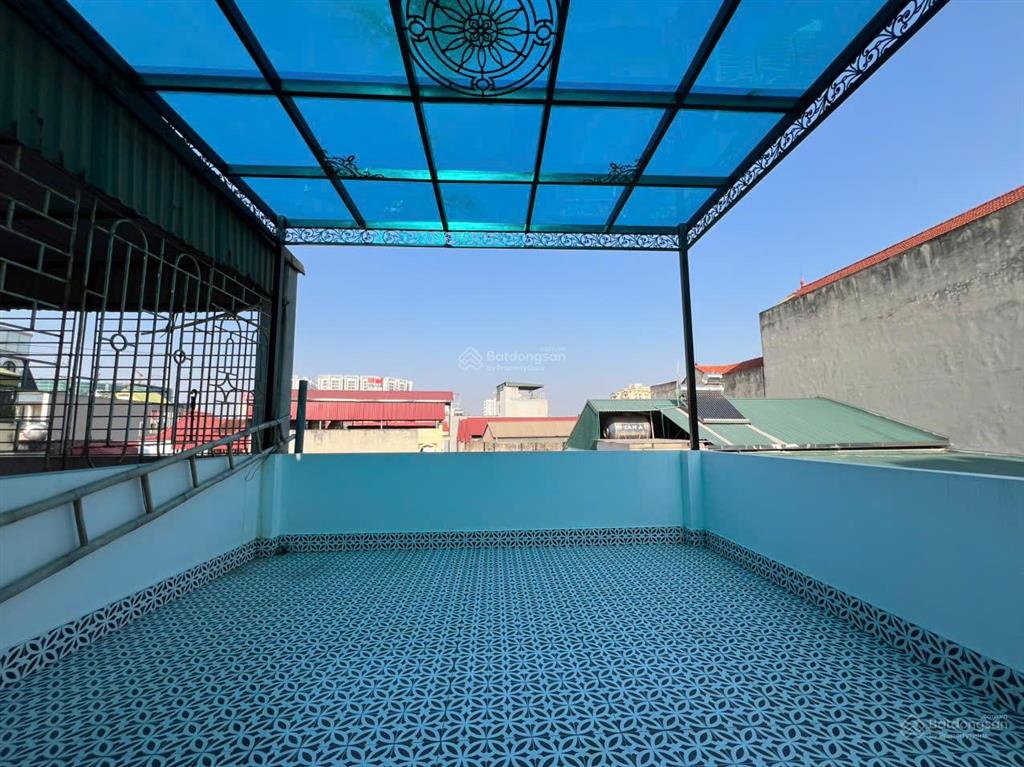 Chính chủ bán nhà 172 ngõ 68 nguyễn văn linh mặt chợ đồng dinh  60m2 7tầng vỉa hè chỉ 17tỷ4