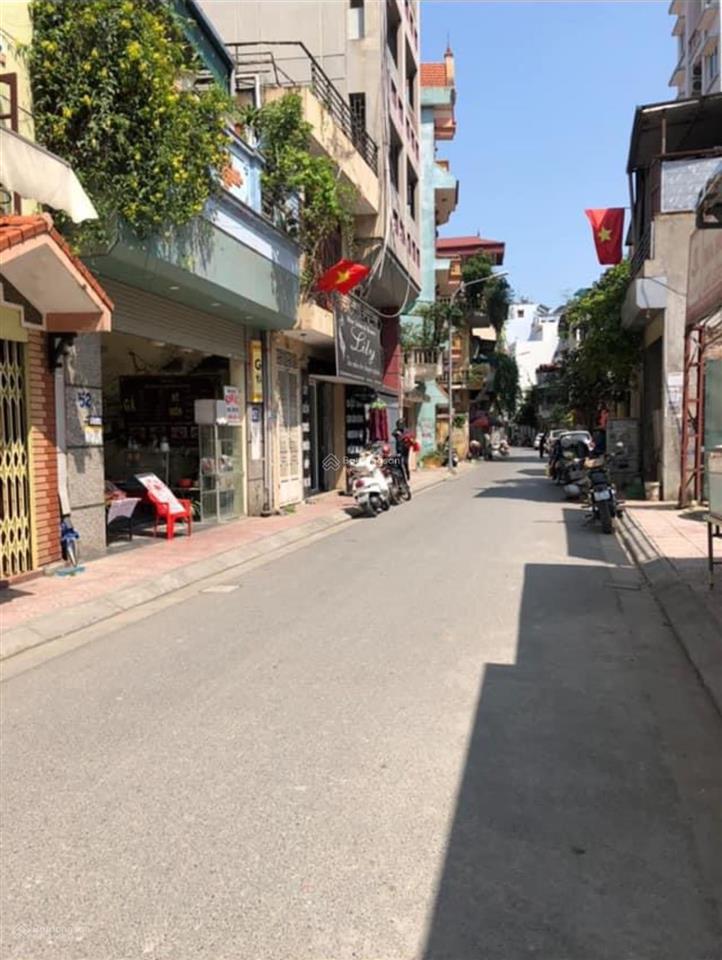 Nhà phố việt hưng ô tô tận nhà  diện tích 54m 5 tầng ngõ thông  chỉ 11,7 tỷ