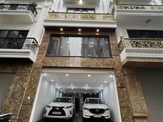 Bát khối aeon  sổ 90m 5tầng thang máy mt 5m  ôtô tránh thông kinh doanh  zá 18 tỷ