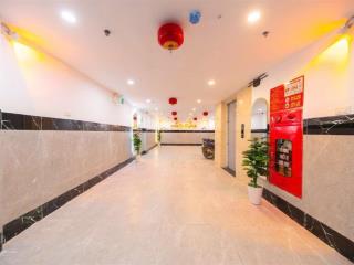 Tòa ccmn đối diện aeon cổ linh  110m 8tầng 26 căn hộ dòng tiền 1,2tỷ/năm  giá chỉ 24 tỷ.