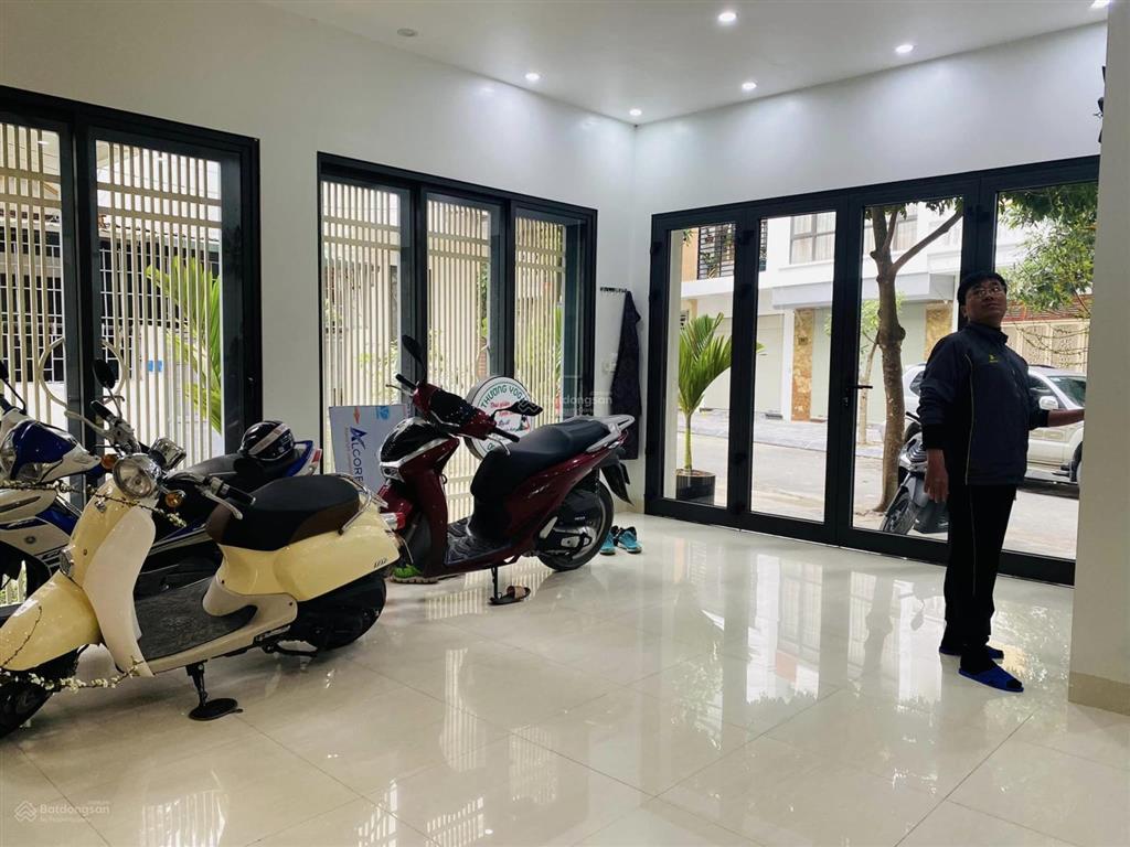 Chính chủ bán nhà 190/7 phố thanh am  đường vỉa hè kinh doanh.