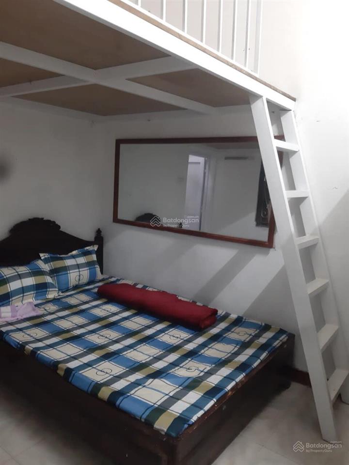 Phố giang biên  anh tùng bán mảnh đất 50m2 ô tô tránh thông chỉ 7,7 tỷ thương lượng