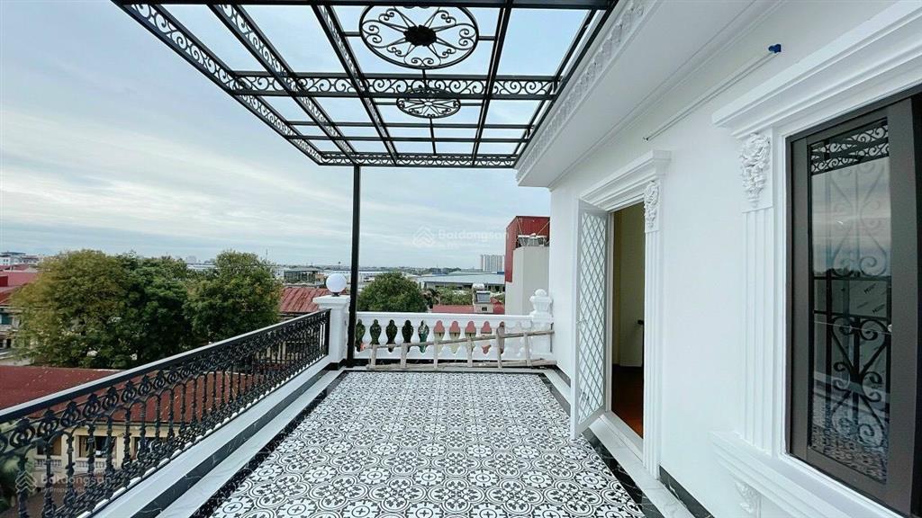 Khu vip nguyễn sơn long biên  77m2, lô góc, 6 tầng, gara 2 ô tô  giá tốt 17 tỷ.