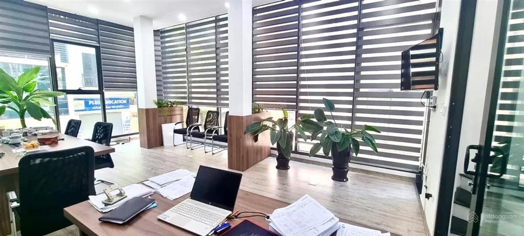 Liền kề khu đô thị tây hồ tây  kinh doanh văn phòng, hiếm nhà cho thuê.