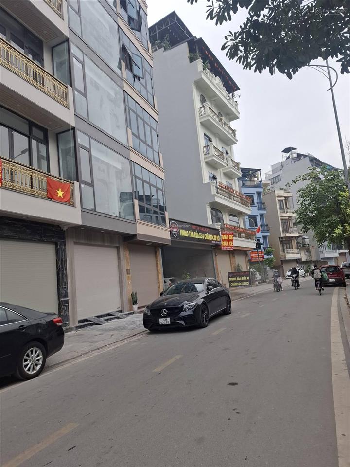 Biệt thự thạch bàn cổ linh  sổ 86m mt 7m 4 tầng kinh doanh đỉnh  giá tốt.