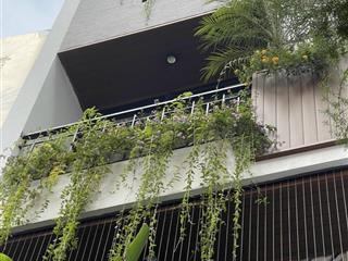 Siêu phẩm ngõ 94 phố ngô gia tự  50m mt 5m 7 tầng thang máy rất đẹp  11 tỷ ạ