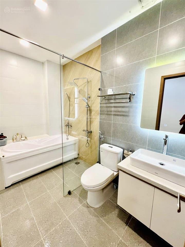 Siêu phẩm ngõ 94 phố ngô gia tự  50m mt 5m 7 tầng thang máy rất đẹp  11 tỷ ạ