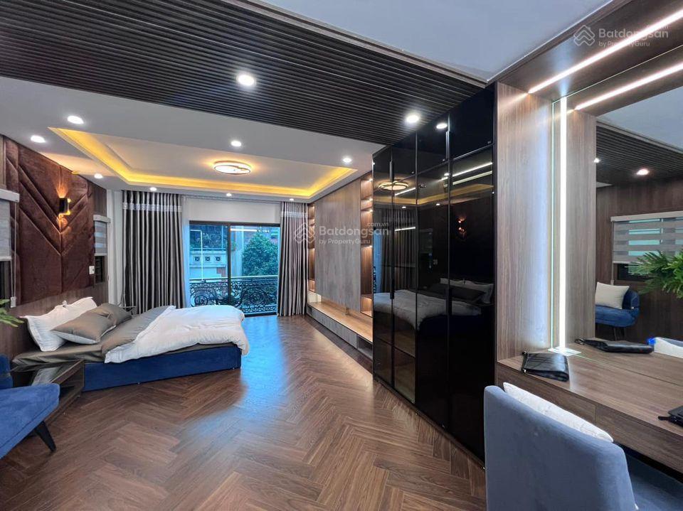 Siêu phẩm ngõ 94 phố ngô gia tự  50m mt 5m 7 tầng thang máy rất đẹp  11 tỷ ạ