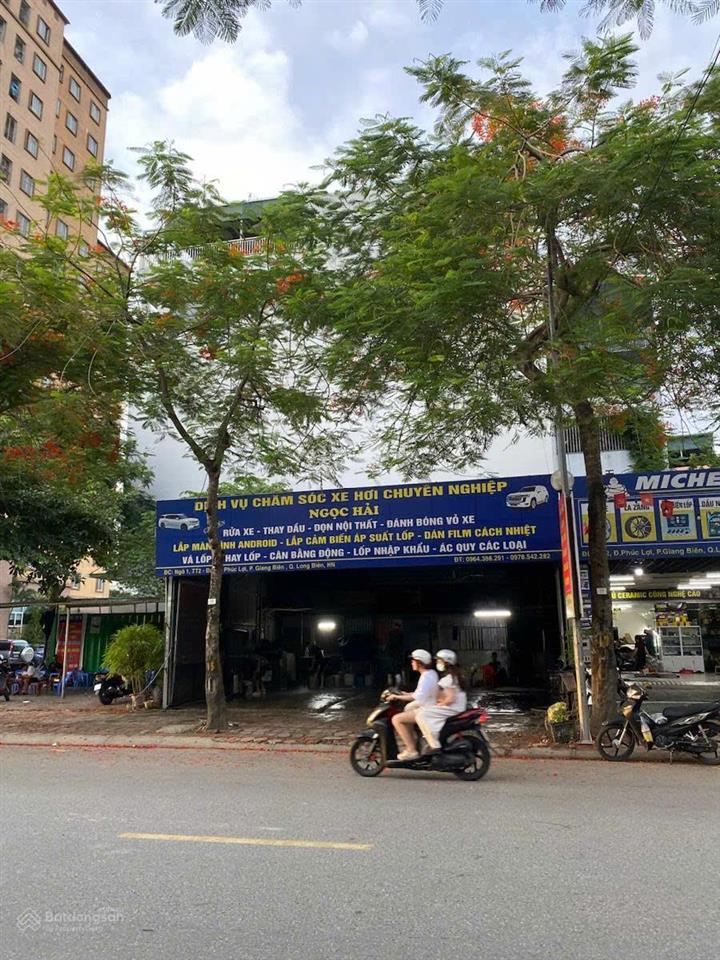 Mặt phố phúc lợi vỉa hè kinh doanh  220m2 mặt tiền 10m nét căng  chỉ 199tr/m2