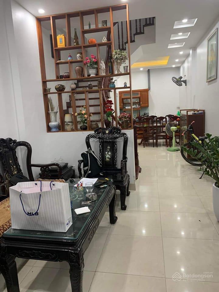 Hàng đầu tư ngọc thụy  sổ đỏ 43m2, 5 tầng 3pn mới  10m ra ô tô tránh  chỉ 6,5 tỷ ạ