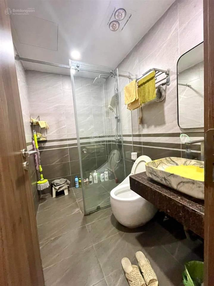 Hàng đầu tư ngọc thụy  sổ đỏ 43m2, 5 tầng 3pn mới  10m ra ô tô tránh  chỉ 6,5 tỷ ạ