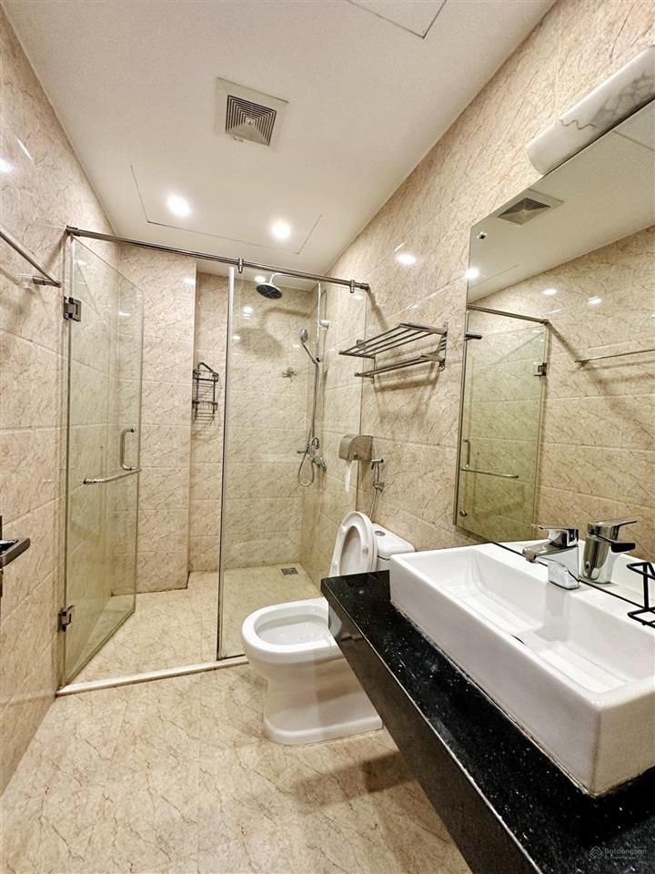 Quá đẹp để đầu tư  đầu phố ngô gia tự việt hưng  50m2 3tầng mt 5m4 lô góc  hơn 4 tỷ