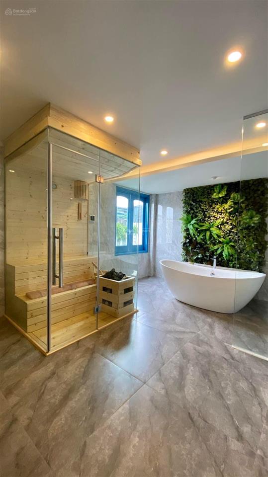 Bán rẻ nhà tại 195 phúc lợi 100m2 6 tầng thang máy ô tô vào nhà  chỉ 13,6 tỷ