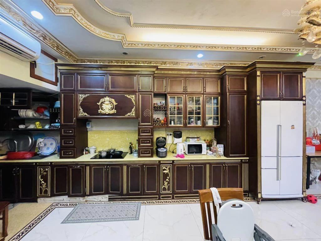 Biệt thự tân cổ điển việt hưng 100m2 6 tầng thang máy mt 6m  gara ôtô siêu rẻ 18 tỷ ạ