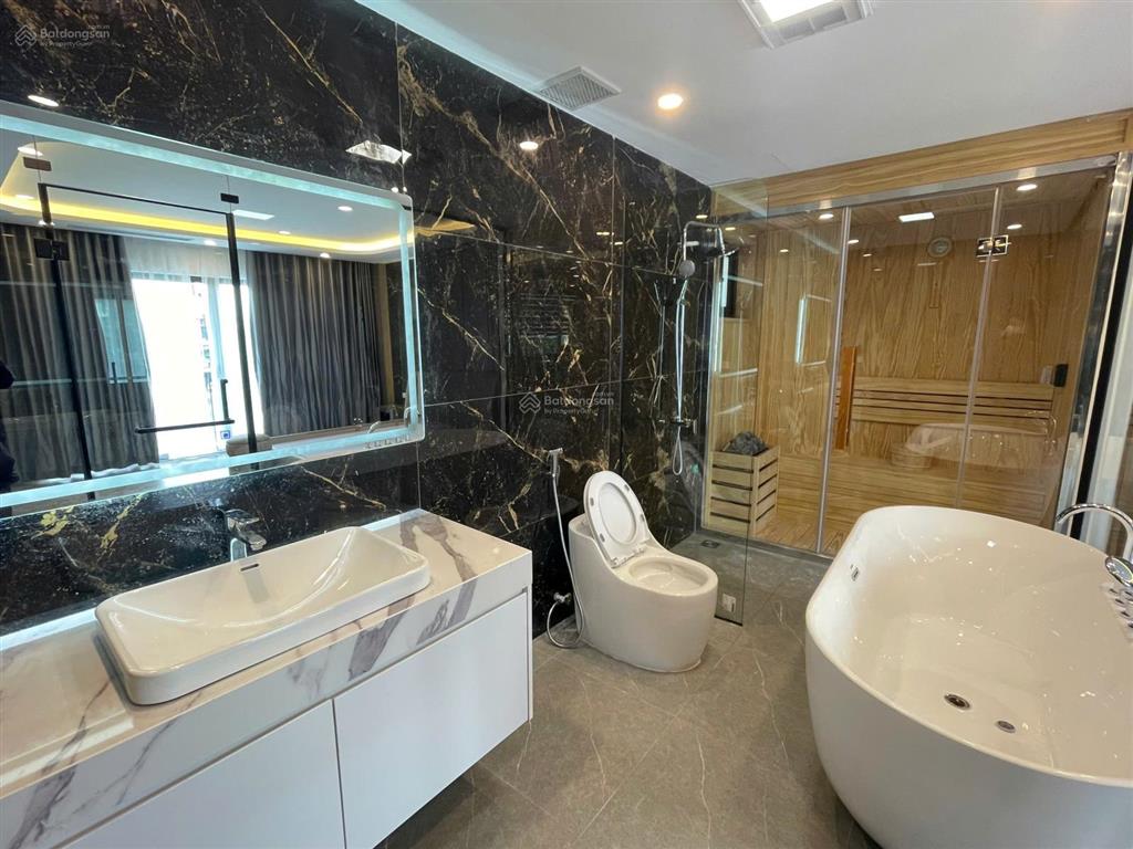 Giá ngộp cho anh em đầu tư  ngõ 268 ngọc thụy 80m 5 tầng thang máy  hơn 13 tỷ thôi