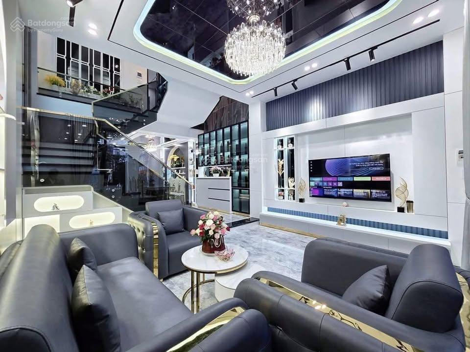Giá ngộp cho anh em đầu tư  ngõ 268 ngọc thụy 80m 5 tầng thang máy  hơn 13 tỷ thôi