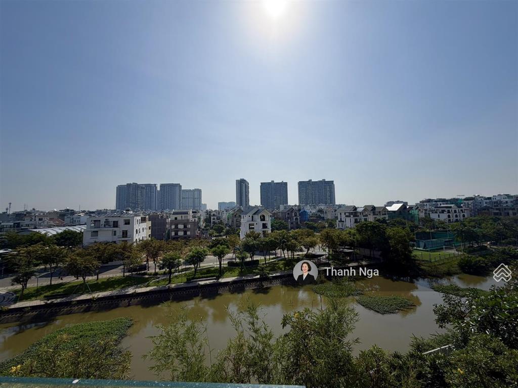 Bán căn 2pn diamond island full mặt kính view sông & toàn diện nội khu hồ bơi, full nội thất gỗ