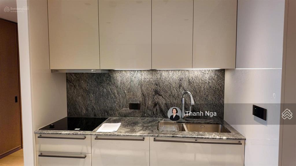 Căn góc 2pn grand marina saigon, view sông và cầu bason, giá vô cùng hấp dẫn