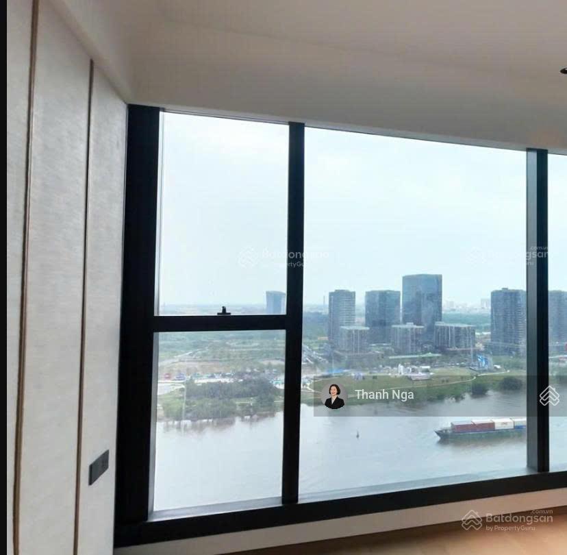 Căn góc 2pn grand marina saigon, view sông và cầu bason, giá vô cùng hấp dẫn