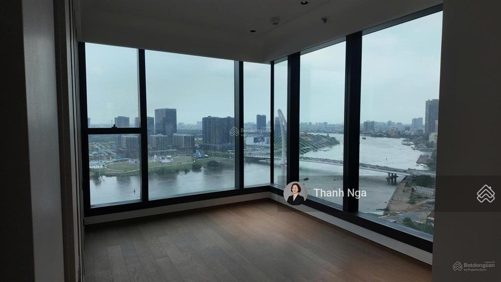 Căn góc 2pn grand marina saigon, view sông và cầu bason, giá vô cùng hấp dẫn