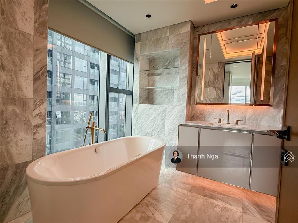 Mua ngay căn góc 2pn grand marina saigon, view sông và cầu bason, giá hấp dẫn