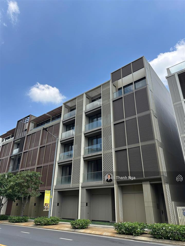 Bán nhà phố thương mại soho  kđt the global city mặt đường lớn 20m, giá vô cùng hấp dẫn