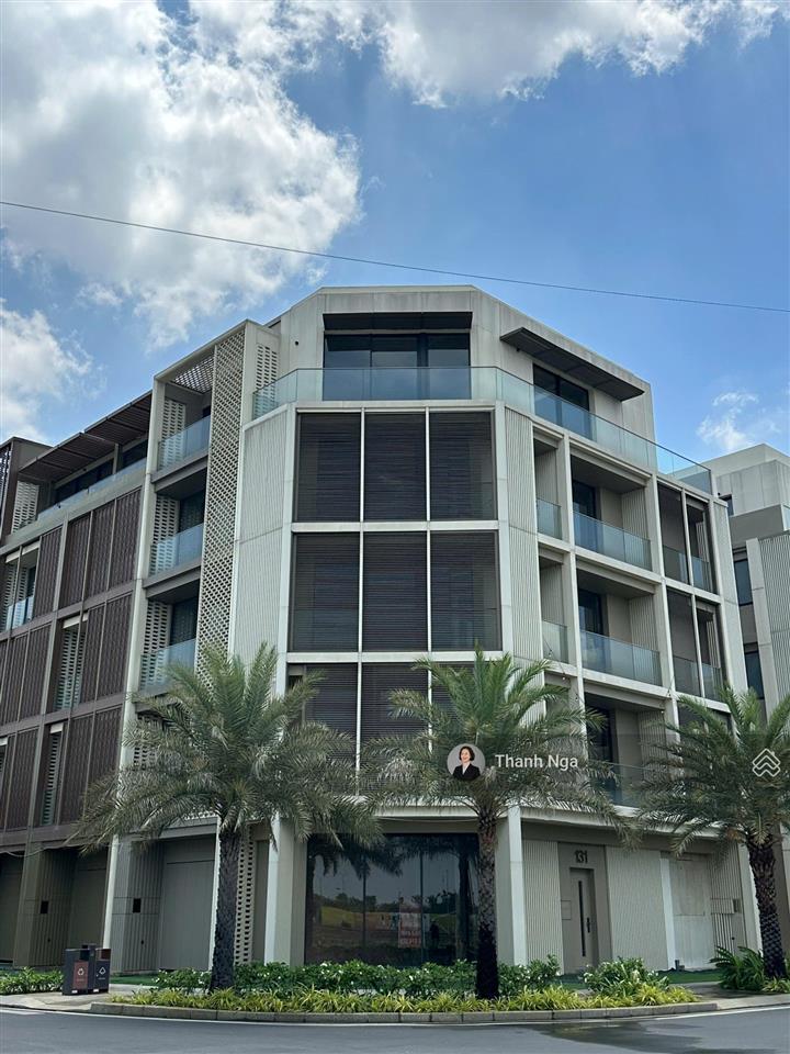 Bán nhà phố thương mại soho  kđt the global city, căn góc mặt đường lớn 20m, giá vô cùng hấp dẫn