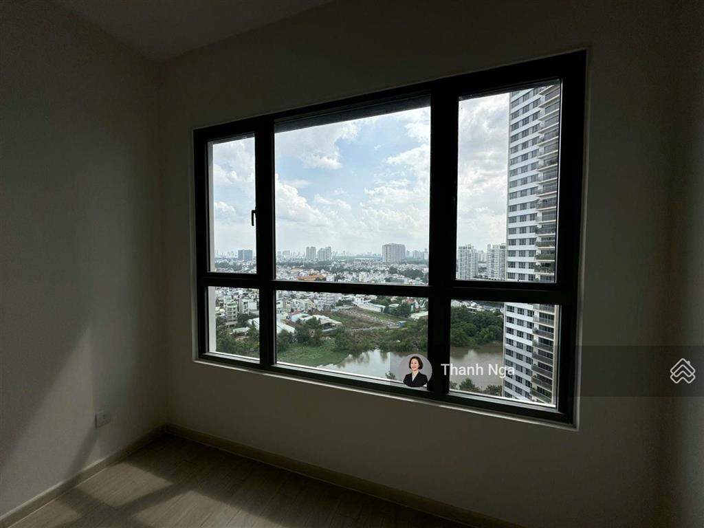 Palm heights căn 2pn, tầng cao view sông đẹp giá tốt