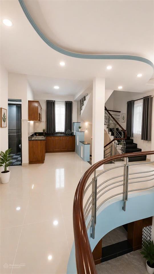 Nhà đẹp q4, 5 tầng btct, kdc dân trí cao không qh lộ giới. 4pn. giảm mạnh còn 4,649 tỷ, còn tl