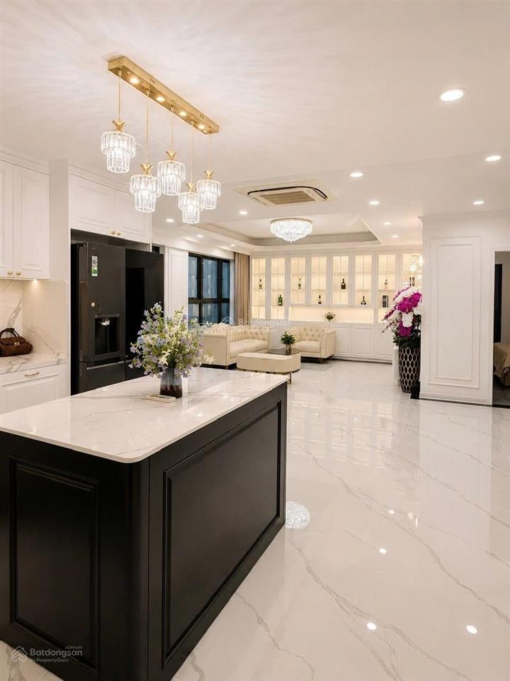 Cho thuê căn hộ 3pn2wc chung cư kosmo 118m full đồ view hồ tây giá chỉ 18tr/th