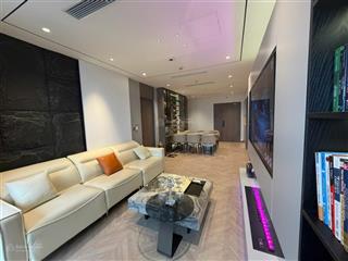 Em cho thuê quỹ căn 2pn3pn chung cư kosmo 84m118m168m, full đồ và đồ cơ bản view hồ, giá 14tr/th