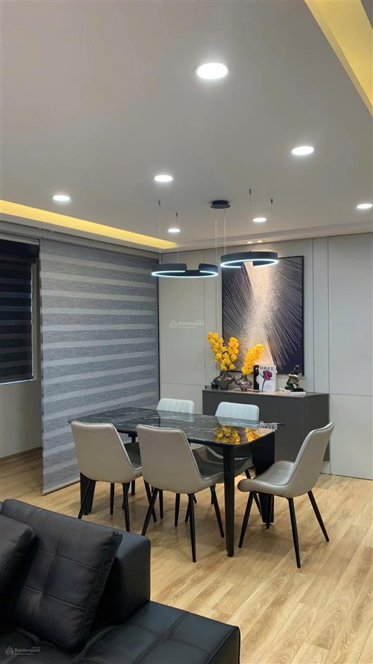 Chính chủ cần gửi cho thuê căn hộ 2pn2wc chung cư tây hồ riverview giá 12tr/th