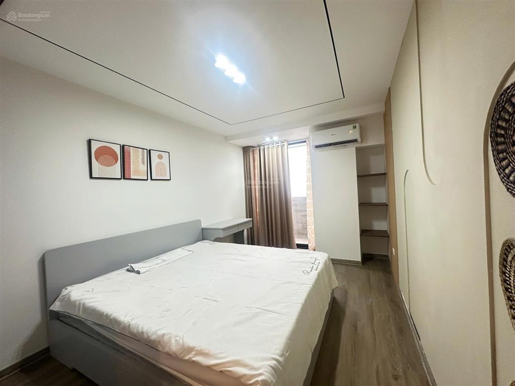Chính chủ bán căn hộ rẻ nhất hà đông. 146m2. tầng cao. căn góc. full nội thất đẹp. 4pn  2vs