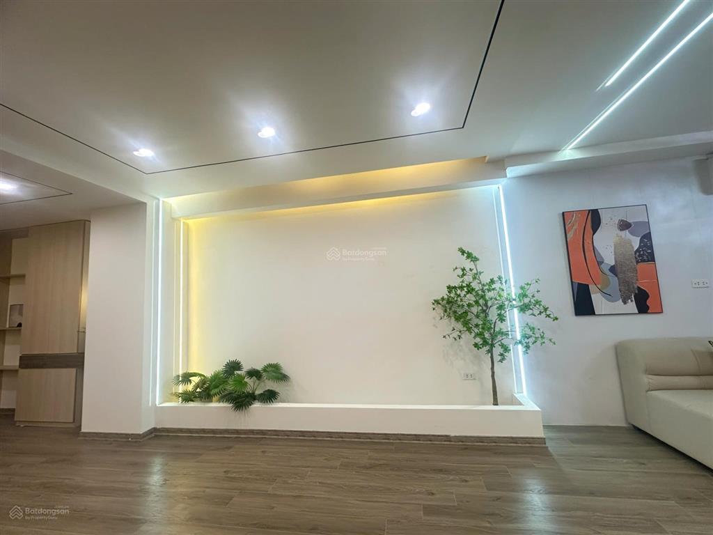 Chính chủ bán căn hộ rẻ nhất hà đông. 146m2. tầng cao. căn góc. full nội thất đẹp. 4pn  2vs